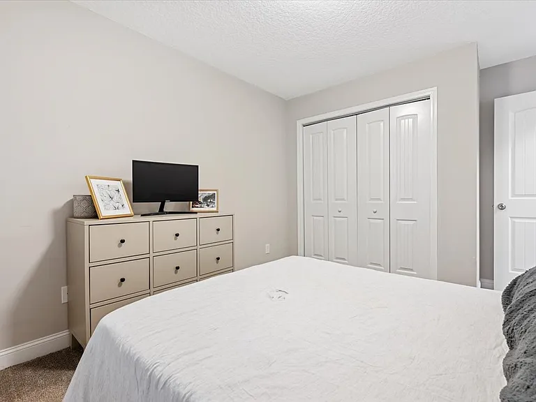 158 Hamlet Ct — Photo 5