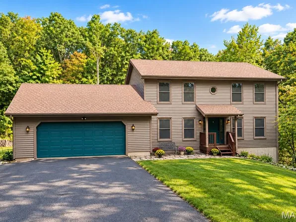 1319 Timber Terra Rd, Ballwin, MO 63021