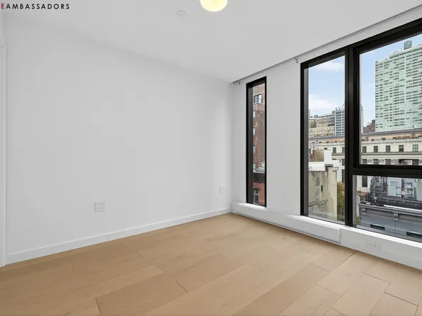 300 West 30th Street image 6 of 18