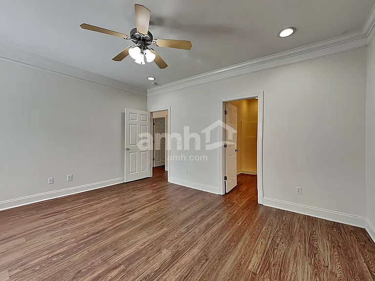 5125 Macarthur Ave — Photo 12