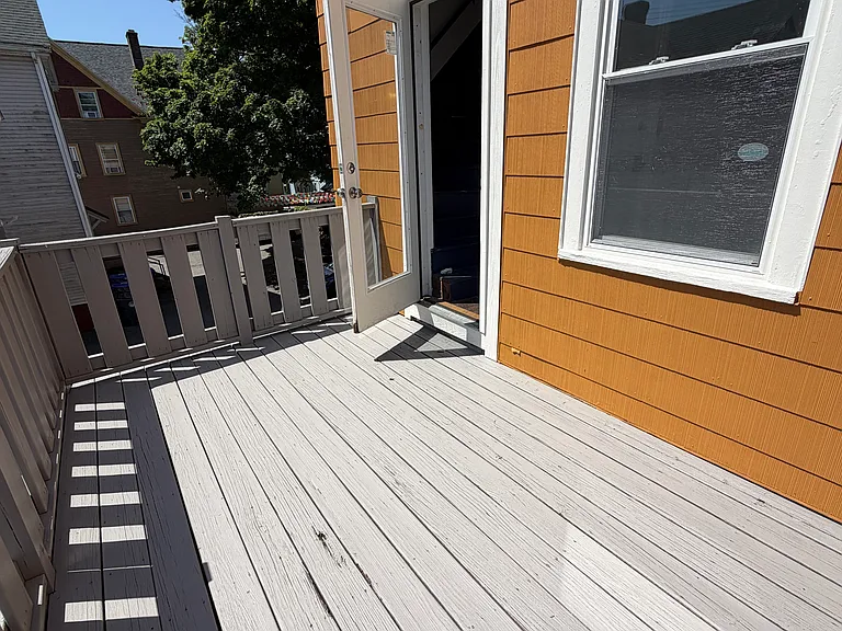 73 Carrington Ave #2 — Photo 3