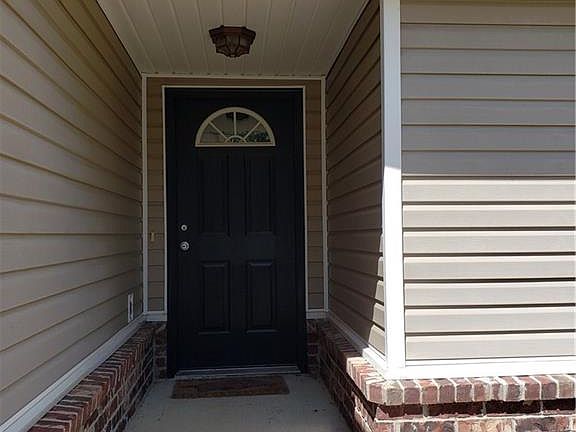 2nd image of 22 Chaucer Dr