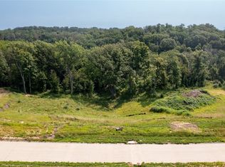 5309 Seminole Valley Trl NE, Cedar Rapids, IA 52411