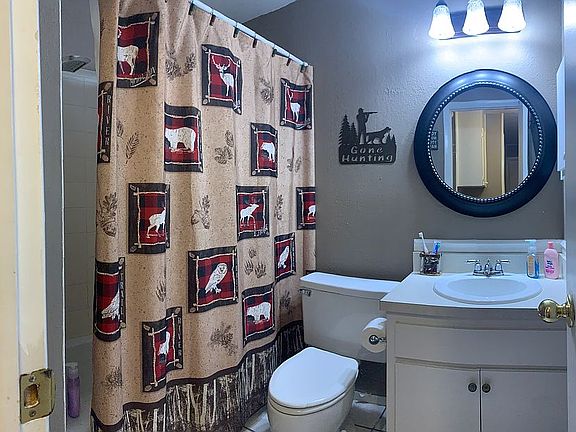 4th image of 2304 E Timberlane Dr
