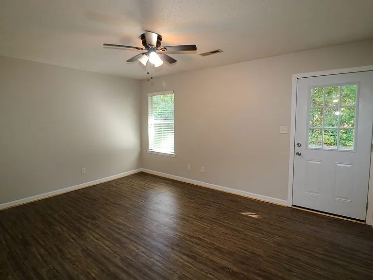 43 Shaley St #A — Photo 12