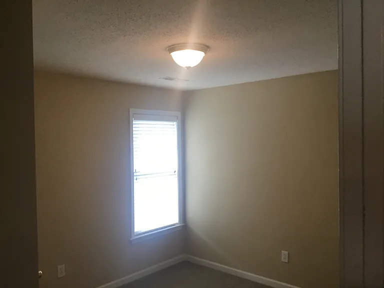 1907 Wheatfield Ct — Photo 12