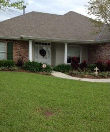 2nd image of 331 Hawthorne Dr