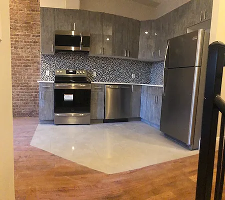 Rented by Alexander Bilu, LREB | media 13