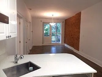 129 Walmer Rd #3 — Photo 2