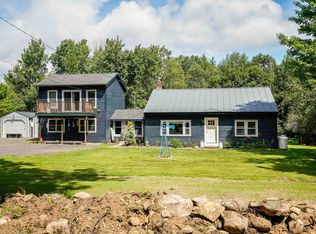 62 Schoolhouse Rd, Newport, NH 03773