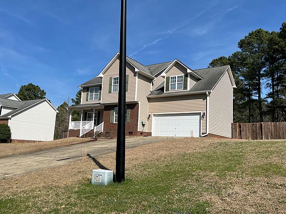 3rd image of 642 Pinevalley Ln