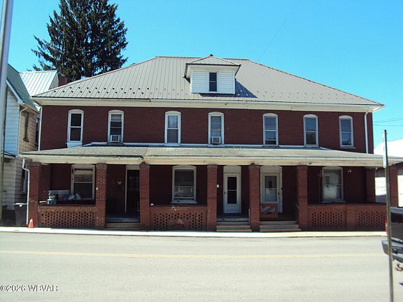 3rd image of 311 Main St