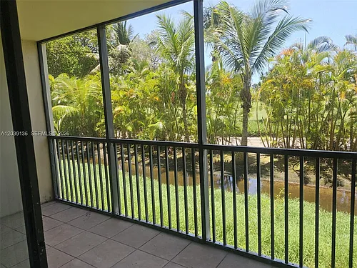 20335 N Country Club Dr Photo 1