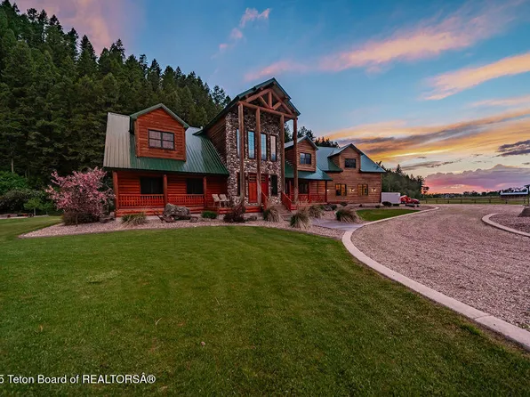 1096 Snake River Rd, Swan Valley, ID 83449