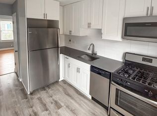 6706 N California Ave #1N, Chicago, IL 60645