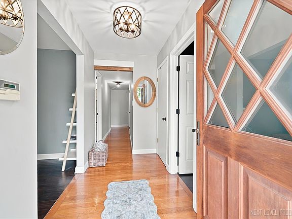 3rd image of 381 Orion Rd