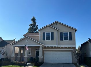 1632 N Avignon Ln, Clovis, CA 93619