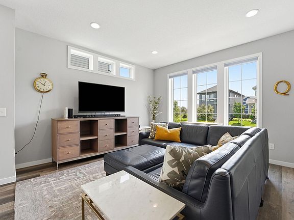 4th image of 16105 Duvane Way