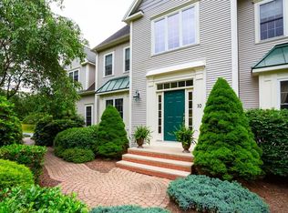 10 Dudley Rd, Mendon, MA 01756