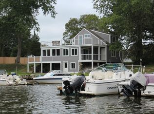 912 Stonington Rd, Stonington, CT 06378