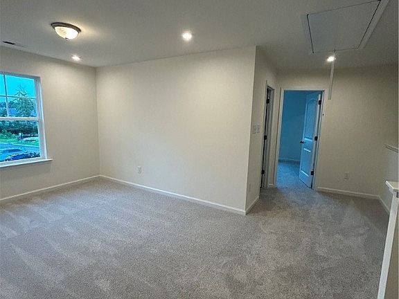 5th image of 8327 Scott Pl