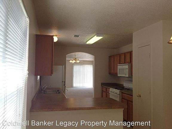 4th image of 8500 Vista Penasco Ave SW