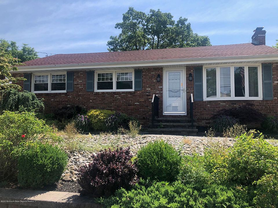 1st image of 115 Fischer Blvd