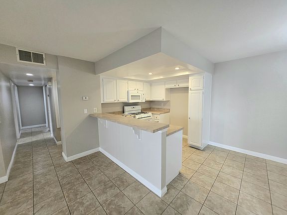 4th image of 1309 W Mission Blvd #U-65