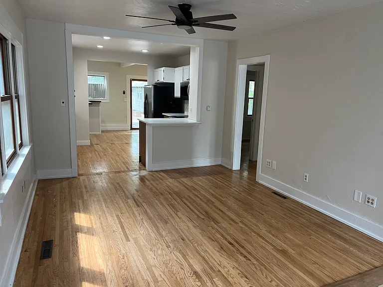 607 Stover St — Photo 10