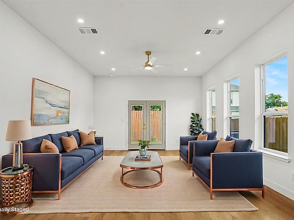 5th image of 2218 Bombay Ave