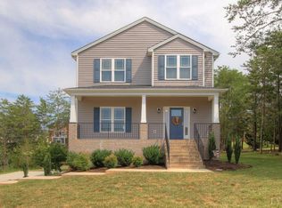 1043 Mc Keever Ln, Forest, VA 24551