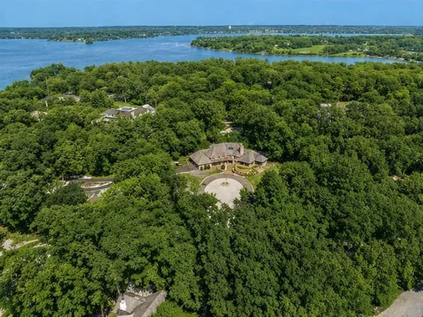 3574 Northome Rd, Deephaven, MN 55391