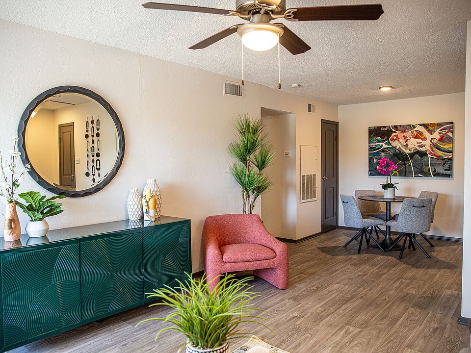 Modern Living and Dining Area at Sandstone Apartments