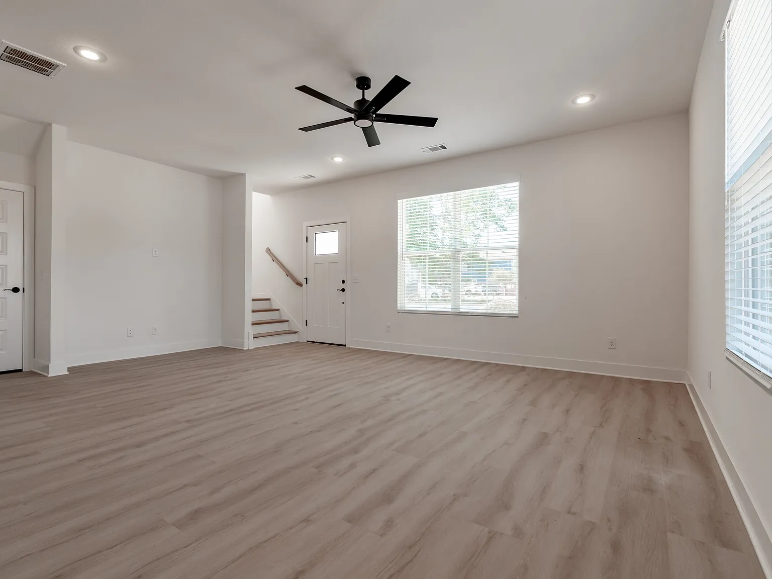 1640 North Leverett Avenue - 1 — Photo 3
