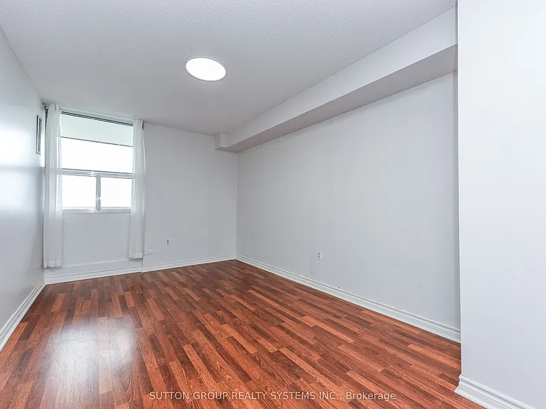 2055 Upper Middle Rd #705 — Photo 7