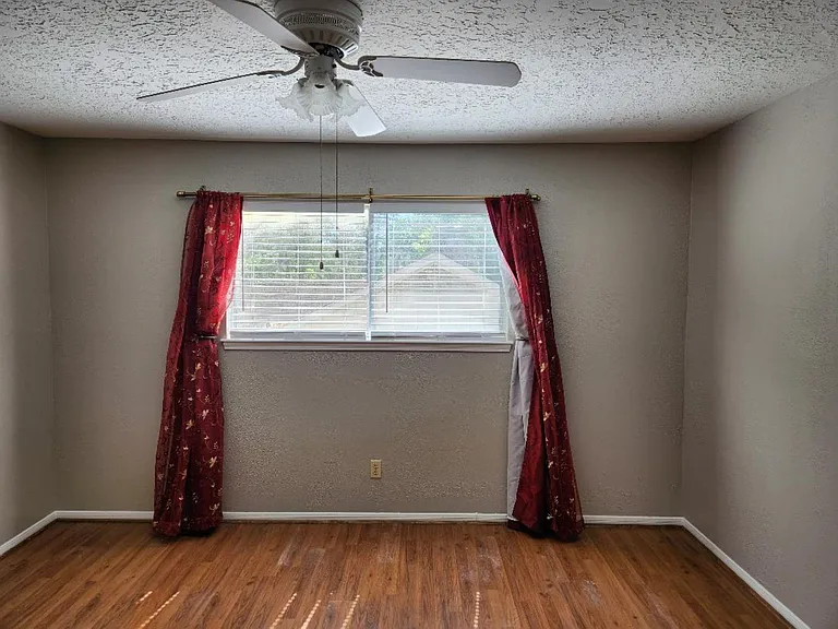 2322 Deer Valley Dr — Photo 29