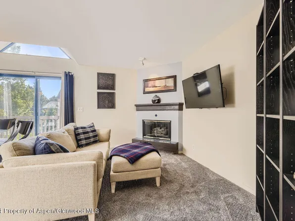 6380 S Boston St Unit 301, Englewood, CO 80111