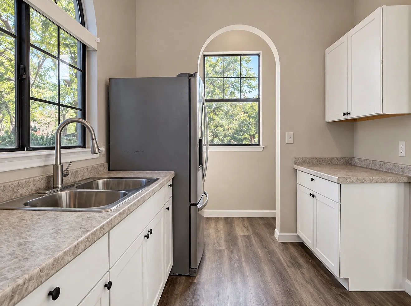 2 bed, 1071 sqft, $1,325 — Photo 2