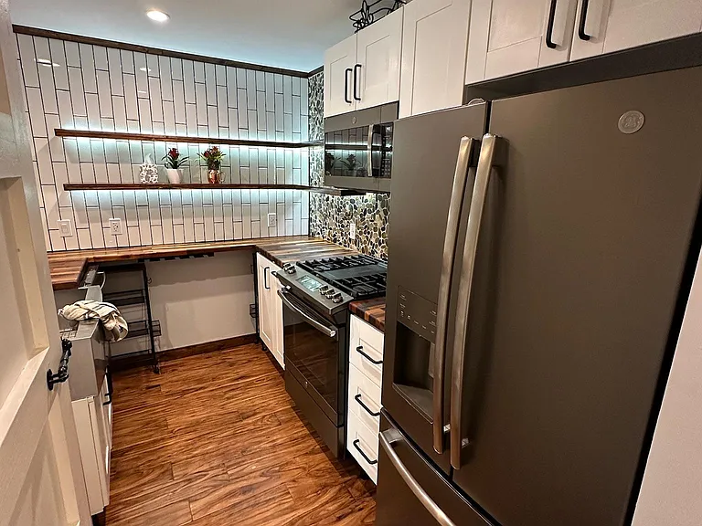 1909 Brun St #5 — Photo 8