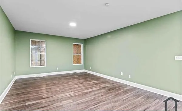 930 Hall St NW — Photo 6