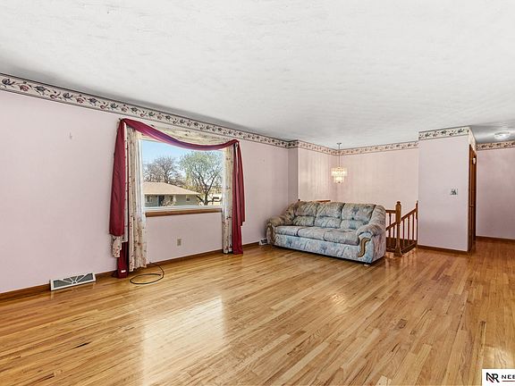 3rd image of 4729 S 79th St