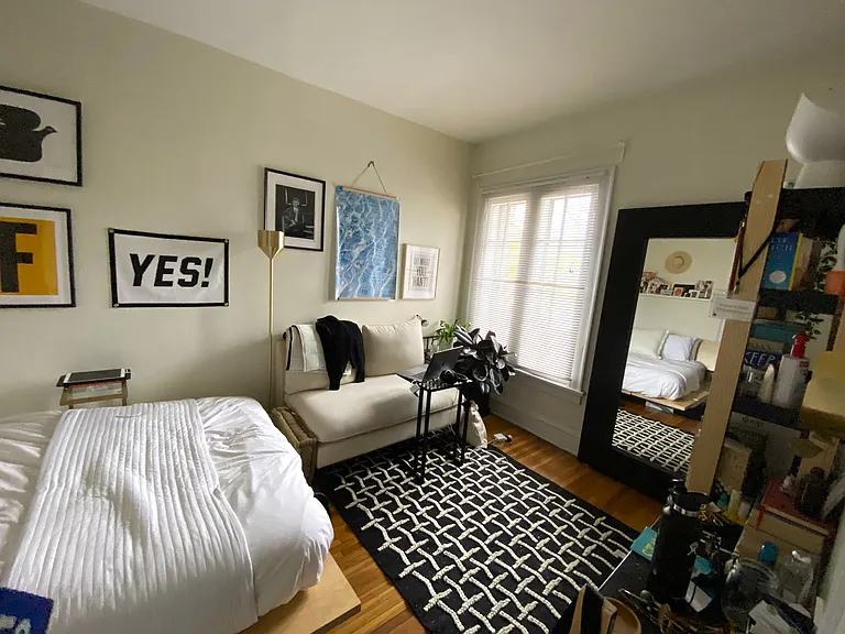 2500 Emerson Ave S #15 — Photo 2