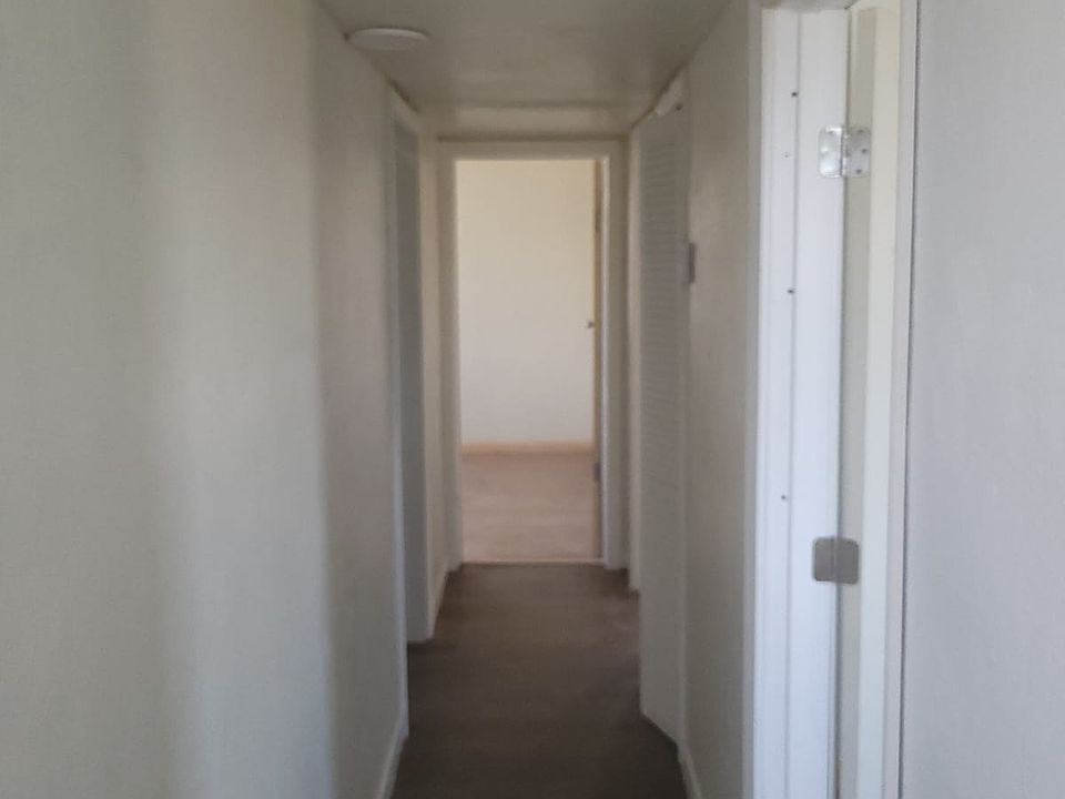1st image of 1128 E River Ave #Up