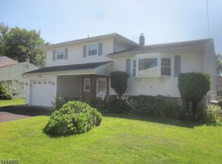 71 Washington St, Clark, NJ 07066