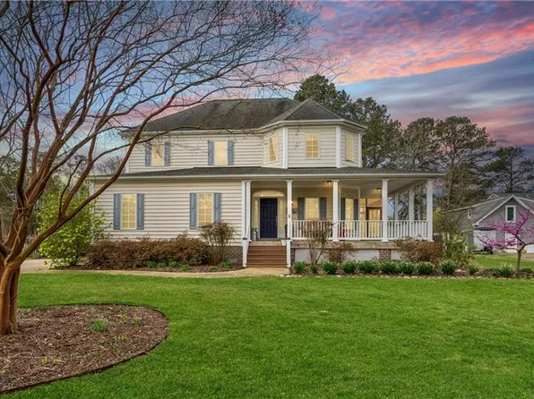 117 Montgomery Ln, Seaford, VA 23696