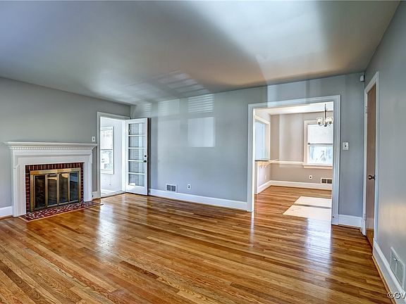 3rd image of 8805 Michaux Ln