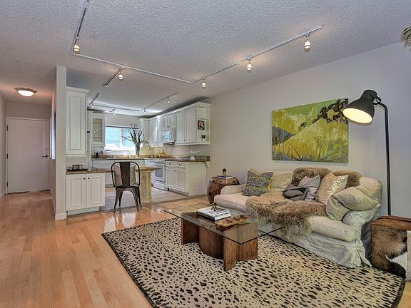 2nd image of 4096 17th St