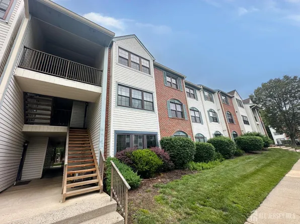 52 Joyner Ct, Lawrence Township, NJ 08648