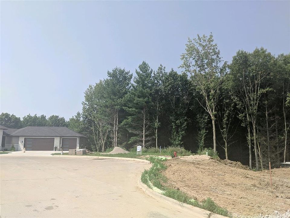 2nd image of 3038 Dell Ridge Ct