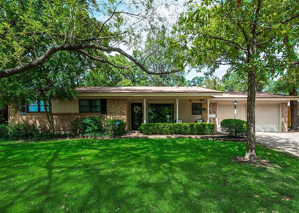 1st image of 848 Joanna Dr